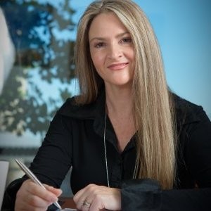 Headshot image of Karen Durand 